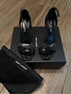 Saint Laurent Black Patent Leather Ankle-Strap Sandals- Amber 105 New with box